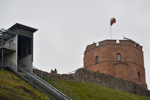 Dirbantiems šiame regione atiteko kone pusė viso Lietuvos atlygio darbuotojams