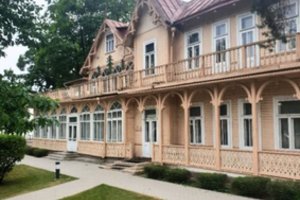 Dvi tarpukario vilos Druskininkuose laukia naujų šeimininkų – atskleidė ir mėnesio nuomos kainą