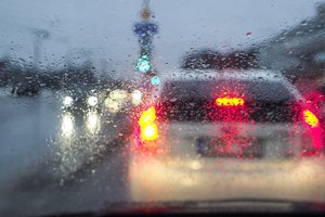 Kodėl prancūzai žiemą automobilyje visada turi dantų pastos: naudinga vairuotojų gudrybė