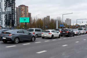 „2go“ lauko ekranų tinklas Vilniuje: moderni ir matoma reklama sostinės erdvėse