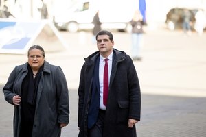 Iš A. Širinskienės – dar daugiau klausimų R. Žemaitaičiui: „Dėžių neišpakuoju“