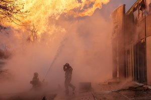 Rusijoje – šūviai ir sprogimai: bepiločiais orlaiviais atakuojamas aerodromas, paskelbtas vaizdo įrašas