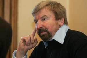 Mirė rašytojas ir vertėjas Teodoras Četrauskas