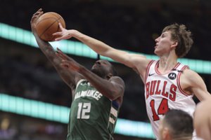 M. Buzelis buvo blankus, o „Bulls“ nepasipriešino prieš be lyderių žaidusią „Bucks“  