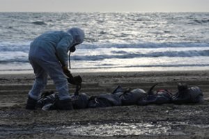 Rusija dėl naftos išsiliejimo Juodojoje jūroje paskelbė nepaprastąją padėtį