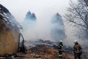 Sprogimas Joniškio r. sugriovė namą – nukentėjo moteris