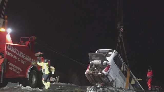 Tragedija Norvegijoje: nuo kelio nuvažiavęs autobusas nusinešė tris gyvybes