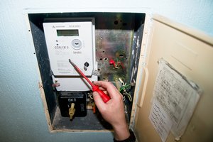 Įspėja gyventojus: jei to nepadarysite dar šiemet, nuo sausio už elektrą gali tekti mokėti brangiau