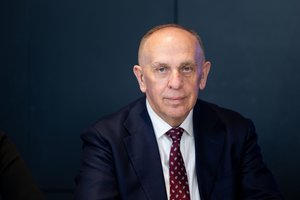 Dėl išsiskiriančių pozicijų koalicijoje Seimo komitetas ketina įsipareigoti užtikrinti tęstinę užsienio politiką