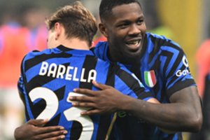 Italijos futbolo čempionai triuškino varžovus, o pirmaujanti „Atalanta“ iš Romos grįžta su tašku