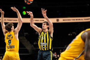 „Fenerbahce“ palikęs B. Marjanovičius karjerą tęs Kinijoje