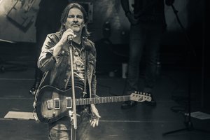 Ray Wilsonas – apie dainavimą grupėje „Genesis“: „Tai prilygo šuoliui nuo Everesto viršūnės“