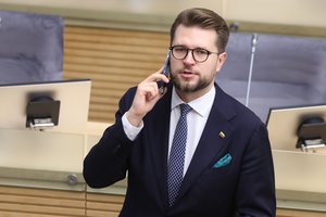 EIMIN sieks atšaukti kelių tūkstančių dvejopos paskirties prekių eksporto draudimą