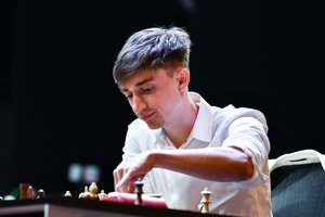 Cirkas Niujorke – rusas pramiegojo savo kovą pasaulio šachmatų čempionate