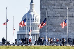 D. Trumpas dalyvaus J. Carterio valstybinėse laidotuvėse