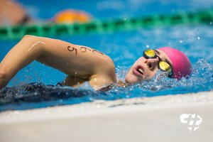 Šimtai žmonių į Naujuosius metus įplaukė Lazdynų baseine