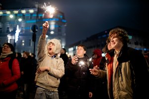 2025 m. gyventojai pasitinka pozityviau: sumažėjo galvojančių, kad ekonominė situacija blogėja