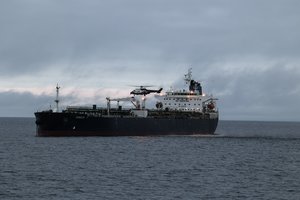 Suomijos pareigūnai inspektuos tanklaivį dėl kabelio nutraukimo Baltijos jūroje