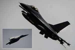 Ukrainos naikintuvas „F-16“ susikirto su rusų „Su-34“: štai kuo viskas baigėsi