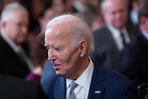 J. Bidenas blokavo JAV plieno koncerno pardavimą japonams