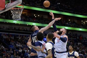 J. Valančiūnas buvo produktyvus, bet „Wizards“ krito prieš karjeros pasirodymą kartojusio gynėjo tempiamą „Pelicans“