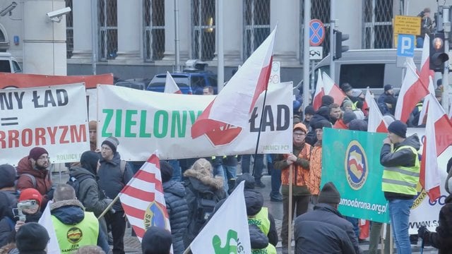 Varšuvoje – ūkininkų protestai: prieštarauja ES prekybos susitarimui su „Mercosur“ šalimis