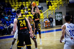 M. Kuzminskas buvo fantastiškas, bet AEK dramatiškai krito Graikijoje