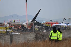 Lėktuvų katastrofos pernai nusinešė keturiskart daugiau gyvybių: paaiškino, ką atskleidžia ilgalaikės tendencijos