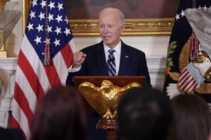 J. Bidenas paskelbė svarbų sprendimą dėl pakrančių apsaugos prieš D. Trumpui ateinant į valdžią