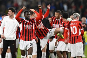 Atsilikę dviem įvarčiais „AC Milan“ vis tiek nusiskynė Italijos Supertraurę
