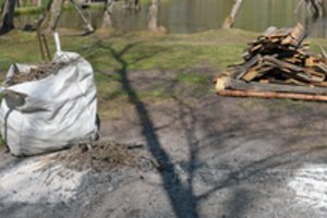 Neišmeskite pelenų ir žiemą: teisingai panaudoję dabar, pavasarį būsite maloniai nustebinti 