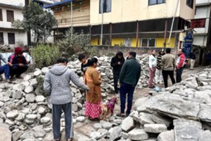 Žemės drebėjimo Tibete aukų padaugėjo iki 126