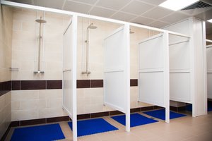 Vaizdas baseino duše privertė užsimerkti: nepatikėjo, ką išdarinėjo pagyvenusios moterys