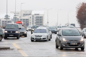 Šiose Vilniaus vietose už automobilio statymą išleisite daugiau: štai kiek teks nuo šiol mokėti