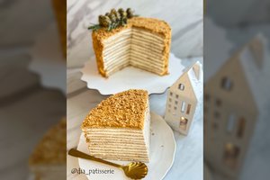 Patobulinta klasika: tortas medutis – nepaprastai skanus, lengviau pagaminamas