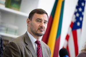 P. Beshta ragina griežtinti sankcijas Maskvai: Rusija savo ginklų gamyboje toliau naudoja Vakarų produkciją