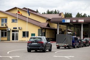 Iš Prezidentūros – žinia dėl baltarusių: kelionės pirmyn ir atgal į tėvynę atrodo įtartinos