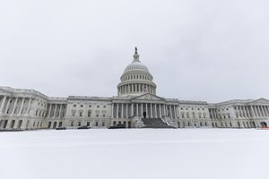 Gruodį išaugo JAV vartotojų infliacija 