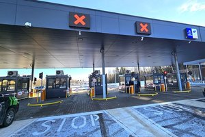 Medininkų punkte pasieniečiams užkliuvo dar vienas draudžiamą simboliką demonstravęs baltarusis – gavo 150 eurų baudą