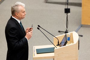 G. Nausėda: institucijos turi bendradarbiauti su labdaros organizacijomis, bet reikia kontroliuoti, kam fondai skiria lėšas