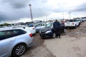 Tokio senumo automobilių rinkoje jau stinga – šiemet paprasčiausiai nebus iš ko rinktis