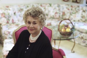 Mirė aktorystės legenda Joan Plowright