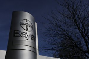 Už praeities nuodėmes Vokietijos koncernas moka milijonus: į teismą kreipėsi ir dėl vėžinių susirgimų