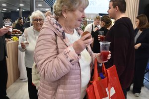 Vokiečiai neslėpė nuostabos dėl lietuvių dosnumo – šimtai litrų kisieliaus ir spurgos ištirpo akimirksniu