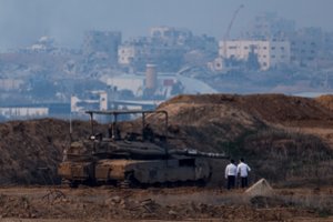 Izraelis paleis 737 kalinių susitarus dėl paliaubų Gazos Ruože