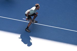 „Australian Open“ čempionate G. Monfilsas patiesė 4-ąją pasaulio raketę, čempionui iššūkį mes H. Rune