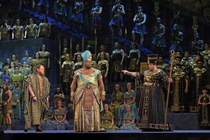 Kino teatruose – „Metropolitan Opera“ repertuaro perlas: skelbiami papildomi naujosios G. Verdi „Aidos“ seansai