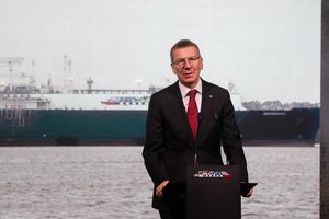 Latvijos prezidentas: D. Trumpui pradėjus eiti pareigas, iškils didelių dilemų