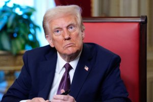 Netikėta D. Trumpo tyla apie karą Ukrainoje kelia įtarimų: įvardijo du scenarijus