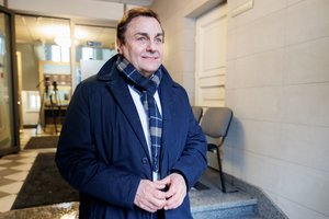 Teismas panaikino europarlamentarui P. Gražuliui už sovietinių simbolių demonstravimą skirtą baudą